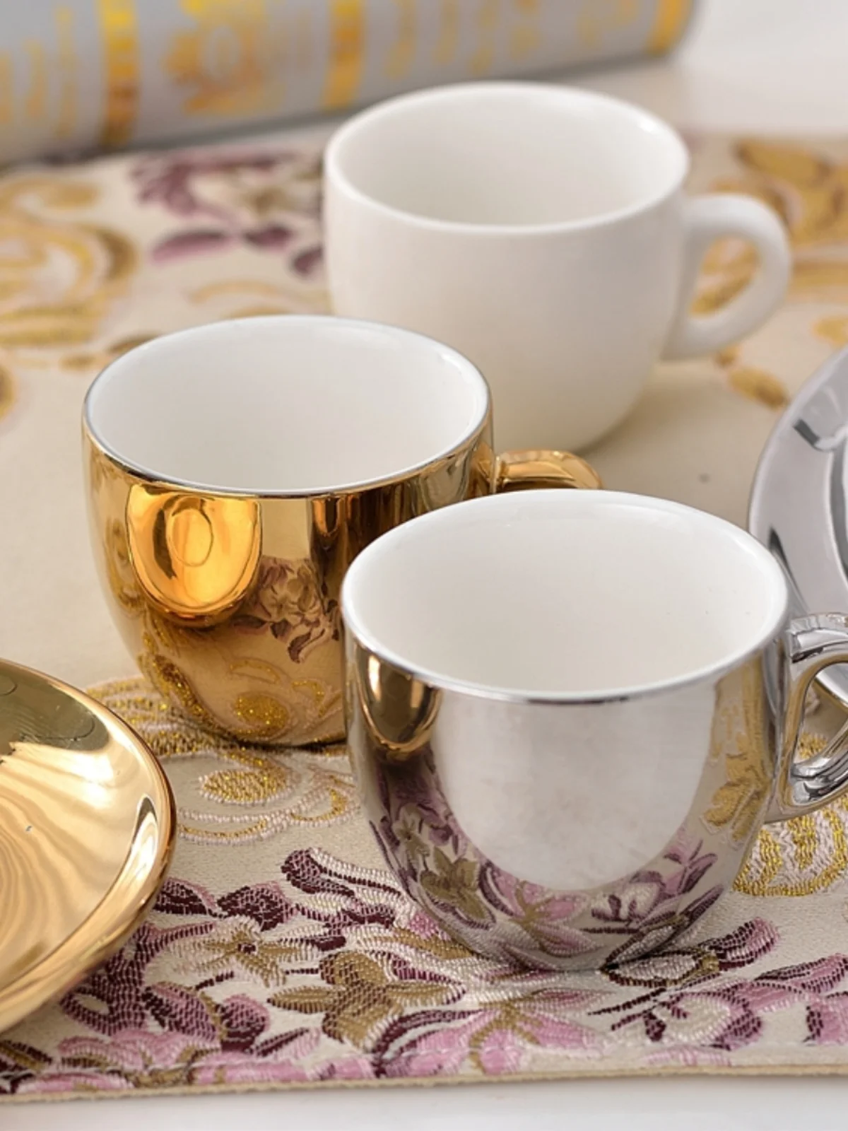 European Thick Coffee Cup And Plate Classic Coffee Cup Thickened Cup Dish Set Western European Gold Silver White Cup Sets