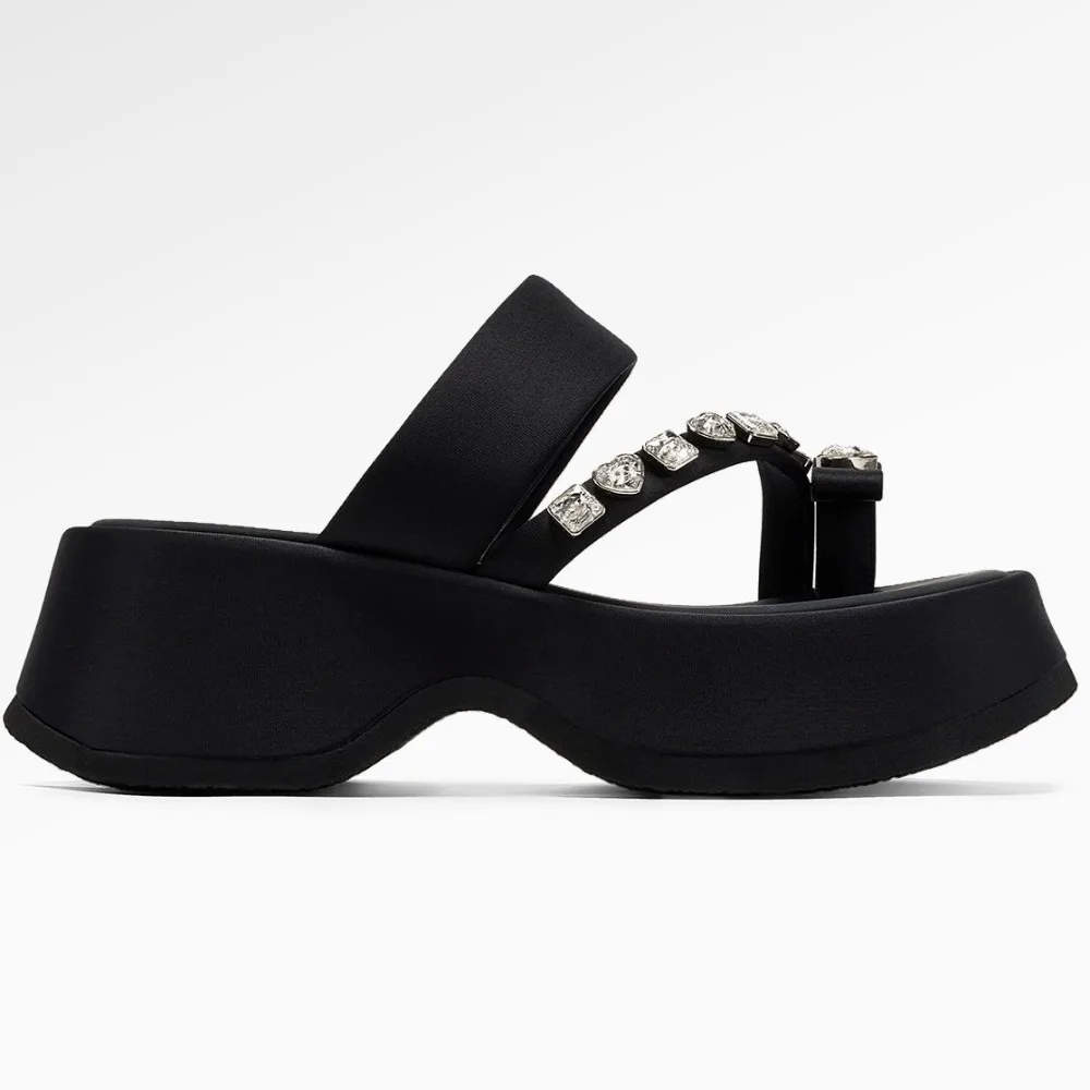 

Женские шлепанцы-вьетнамки на платформе 2026: модные пляжные сандалии с толстой подошвой для увеличения роста, для улицы