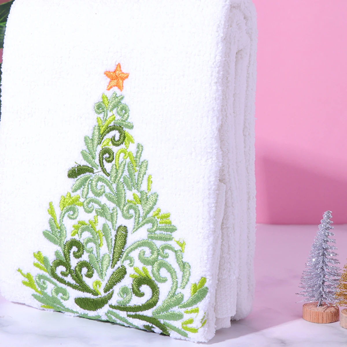 

2Pcs Christmas Cotton Towels Soft Facial Cleaning Washcloths Gifts Family Tree Facial Cotton Towel Pattern