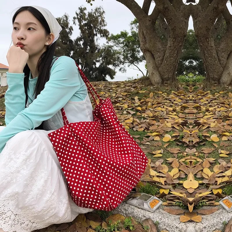 

Красная холщовая сумка в горошек, женская простая высококачественная тканевая сумка на открытом воздухе, корейская сумка INS в стиле ретро