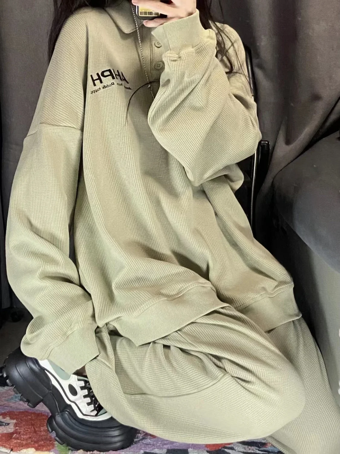 Damskie bluzy japońskie ubrania z rękawami hip-hopowe graficzne okrągłe ubrania oversize wiosenne urocze odzież sportowa crew basic