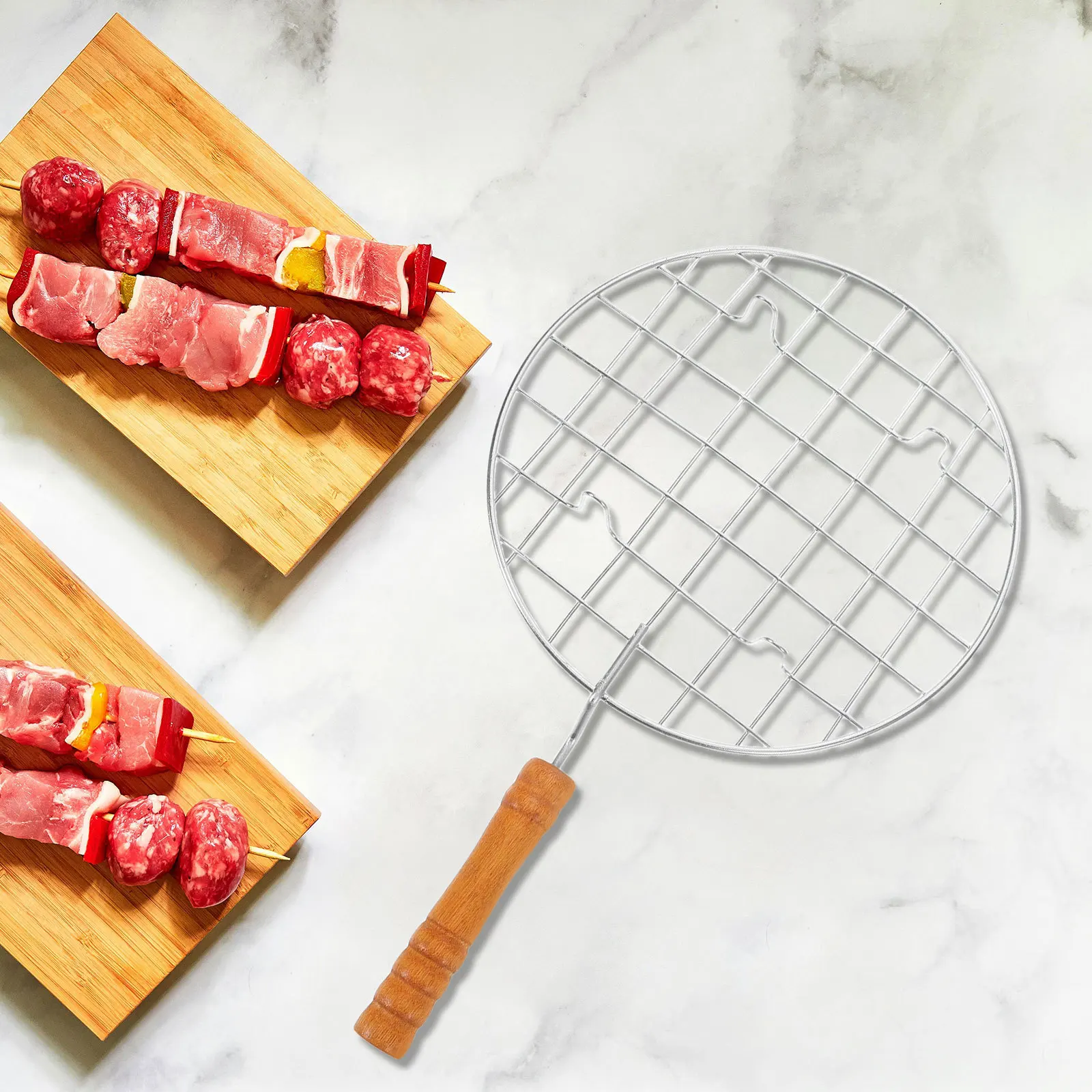 

Round Stainless Steel Bbq Grill Net Thickened Design Outdoor Picnic Tool Barbecue Wire Mesh Roasting Net with Wooden Handle