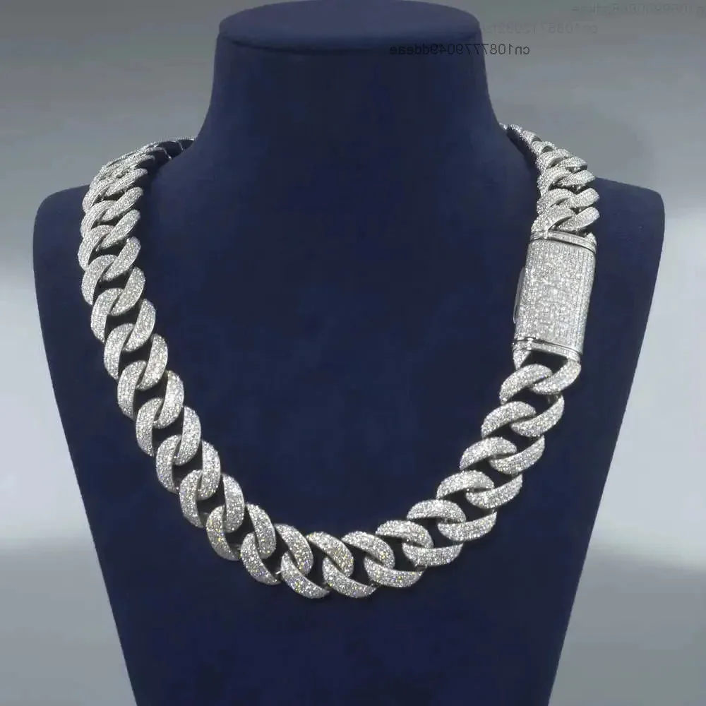 

Pass Diamond Tester 925 Solid Silver 22mm Iced Out Hip Hop Vvs1 Moissanite Diamond Cuban Link Chain