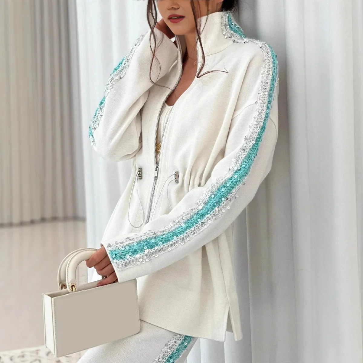 ชุดเซ็ตเสื้อแจ็คเก็ตบอมเบอร์ซิปแต่งเลื่อมสำหรับผู้หญิง กางเกงขายาวเอวสูง ชุดสองชิ้น แฟชั่นฤดูใบไม้ร่วงสำหรับผู้หญิง ปี 2025