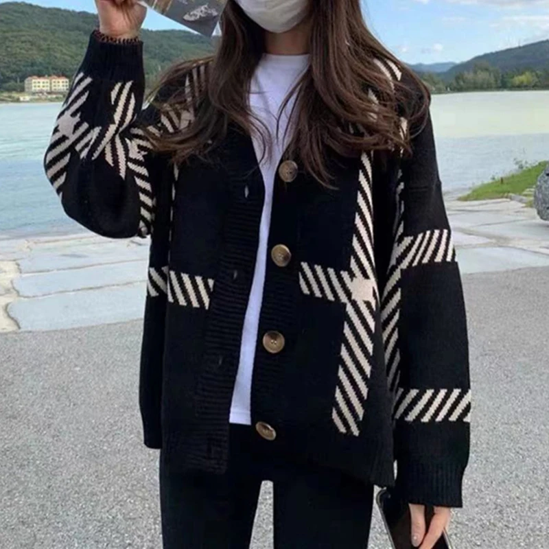 

V-neck Striped Printed Knitted Cardigan Women Sweater Fashion Loose Casual Versatile Simple Long Sleeve Coats New Autumn Jacket
