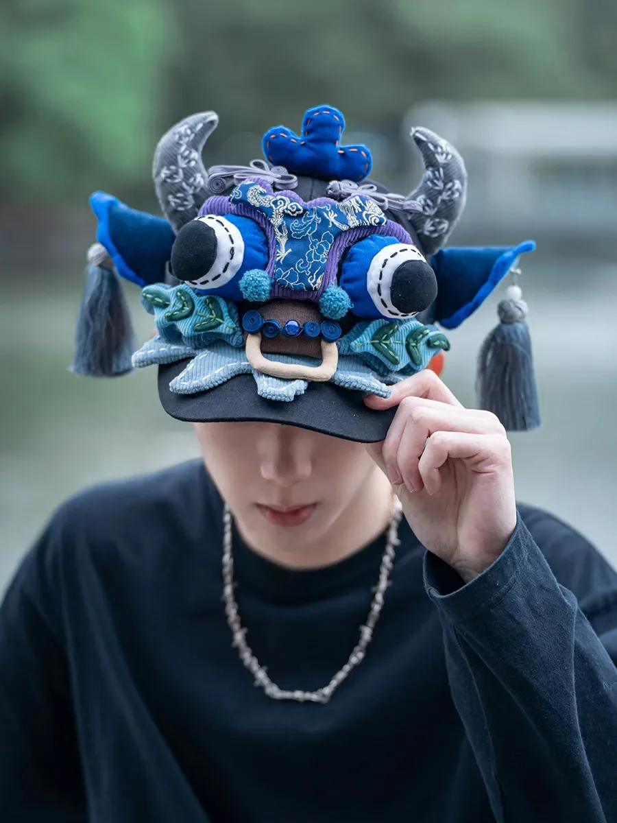 

Bud Xiaoqi original handmade bull head Guochao sticker baseball cap for men and women, spring and autumn travel visor hat, wide