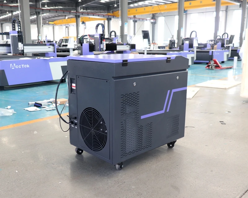 高精度1500W 2kw溶接機レーザー溶接機220v 380Vポータブルレーザー溶接機3in1レーザー錆除去価格