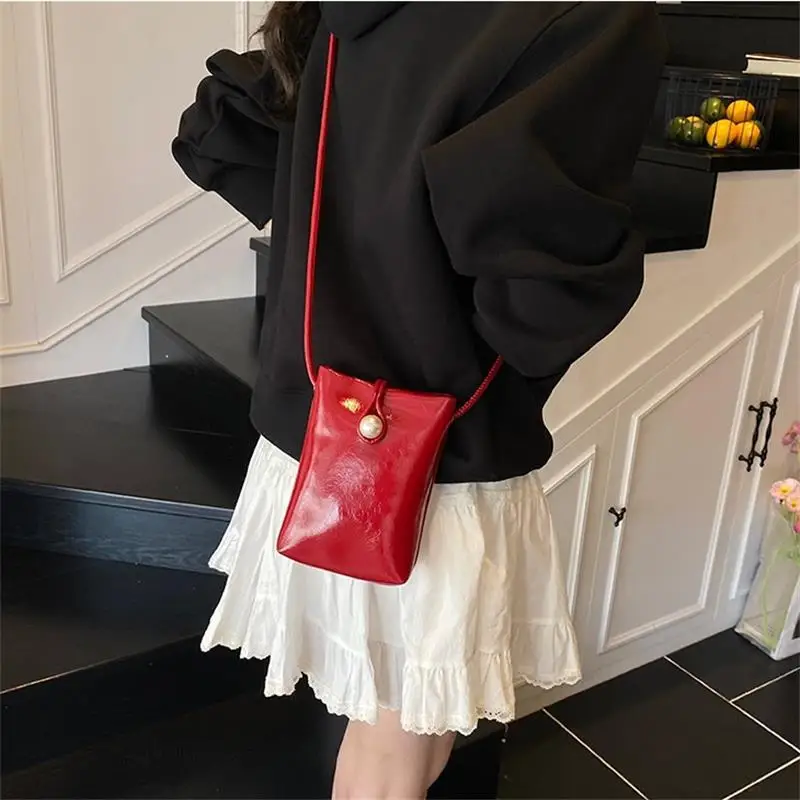 

Stylish Trendy Soft Leather PU Shoulder Bag Girly Mobile Phone Bag Crossbody Bucket Bag Women Simple Fashion Commuter Bags Gifts