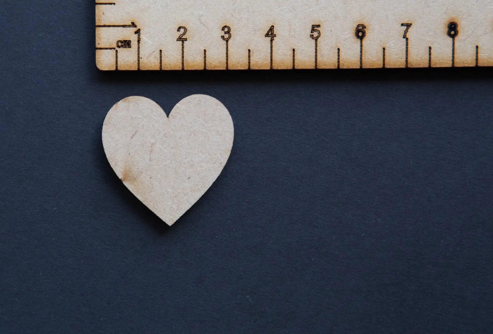 

50Pcs 30mm Heart Wood Discs Smooth Both Sides DIY Craft Supplies Scrapbooking Decoupage Sign Making Blank Wood Slices