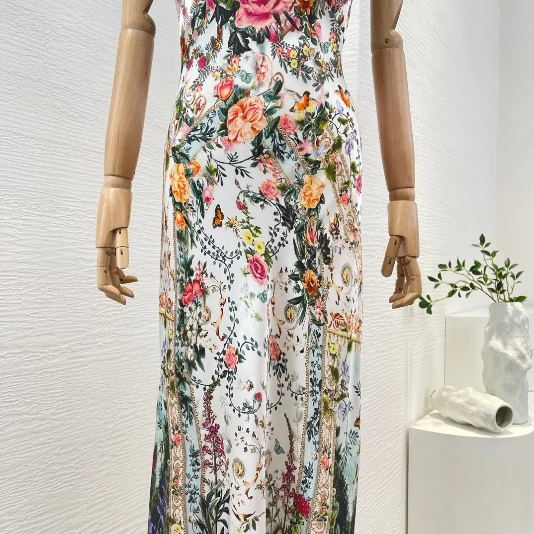 Ärmelloses knöchel langes Kleid mit weißem Blumen druck