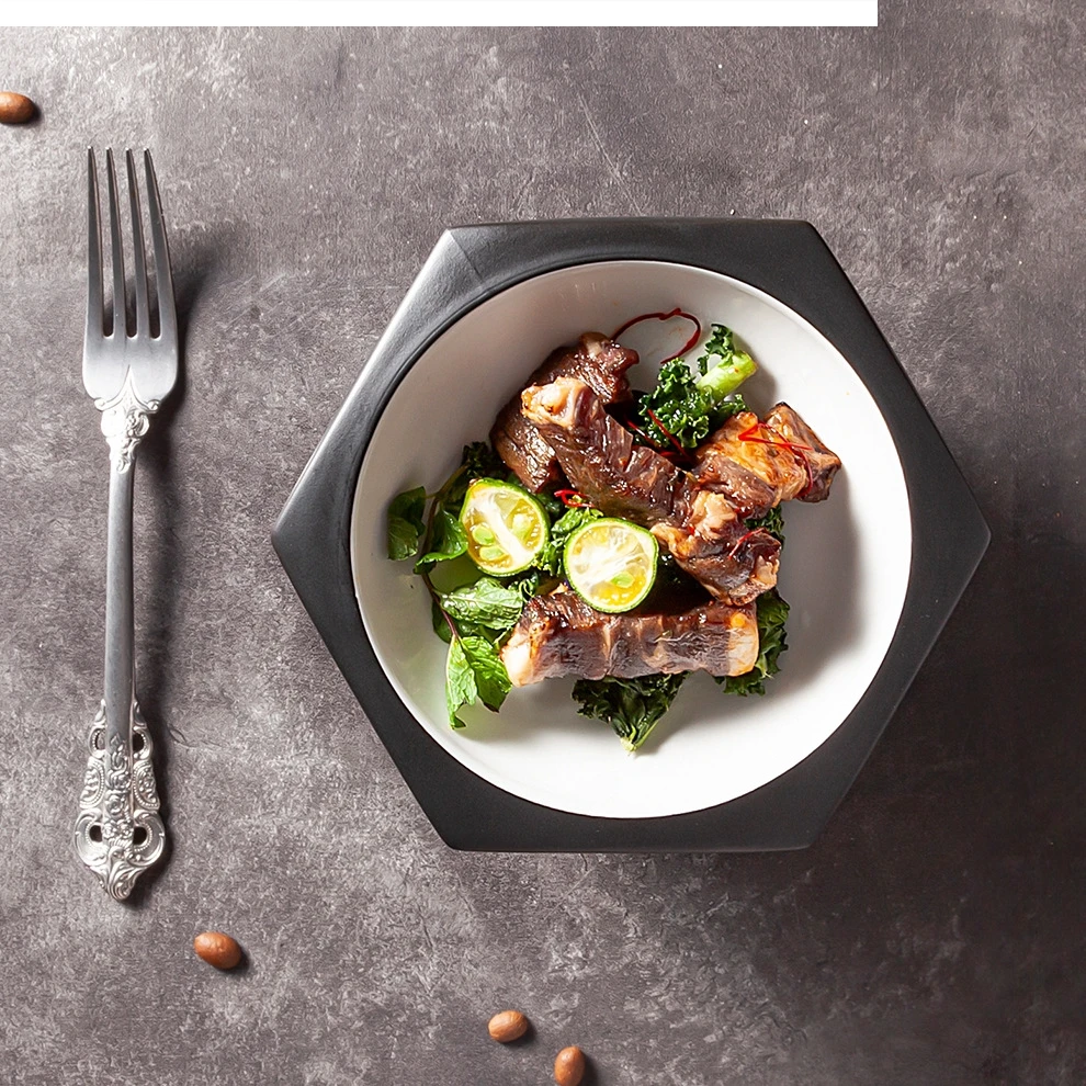 

Черный винтовой шар керамической кухонной посуды для ресторана