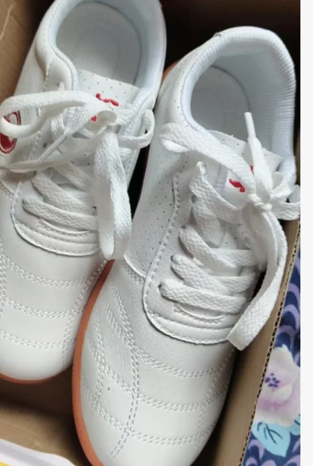 Tennis Shoes