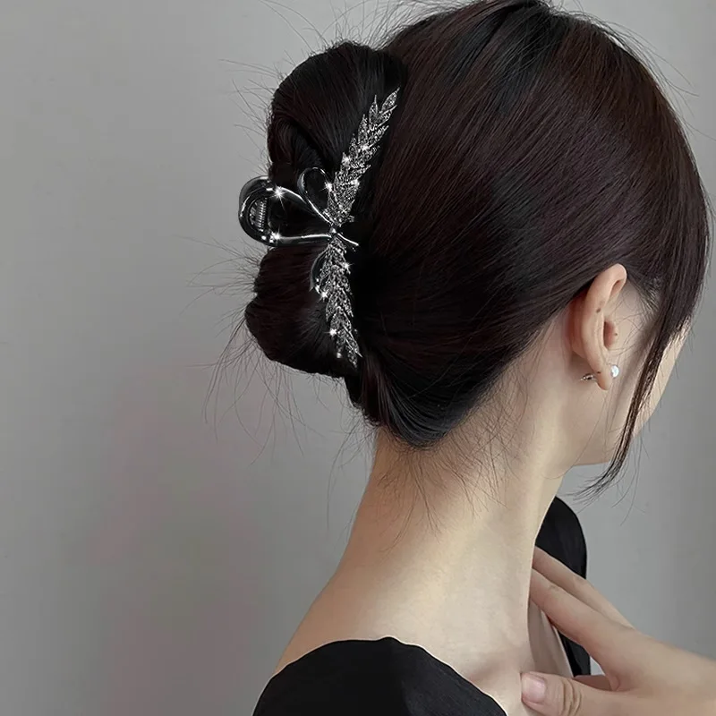 Fermaglio per capelli con orecchio di grano in lega Pistola alla moda da donna Nero sul retro della testa Capelli a spirale Accessori per fermagli per capelli Lolita Puntelli per giochi di ruolo