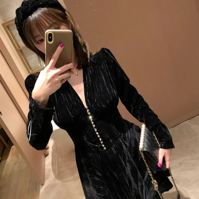 

Birthday Par Velvet Dr Korean Sle High Waist Pearl Embellied ort A-Line Skirt Long Sve Deep V Ne Design