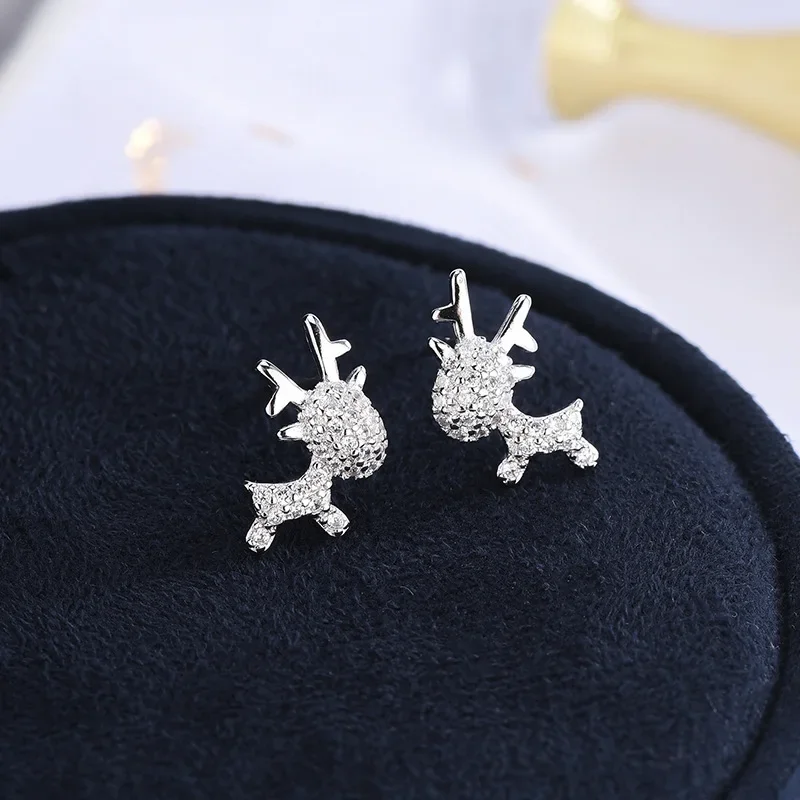 

S925 silver all-diamond deer stud earrings, cold and elegant earrings, retro-style stud earrings, small and cute