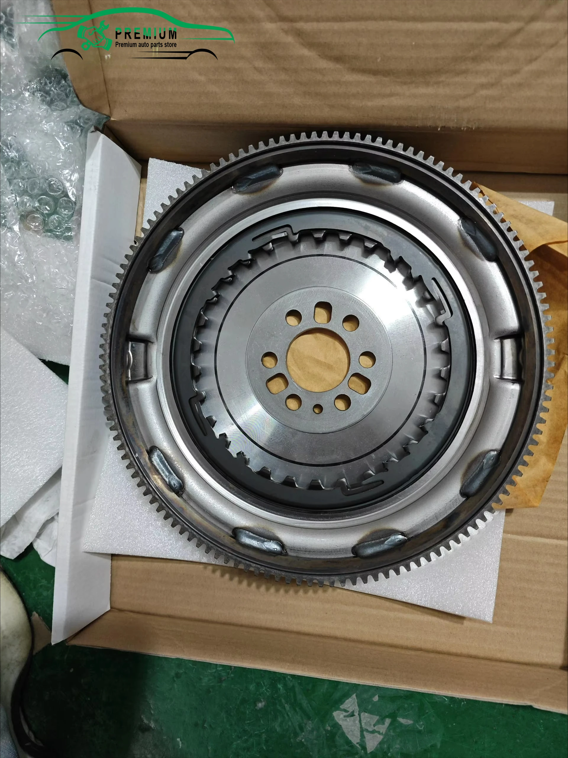 Brand new  DQ200 0AM  Flywheel  DSG7 7-Speed Transmission Clutch Flywheel 6/8 Hole 129/132 Teeth Suit For VW AUDI SKODA