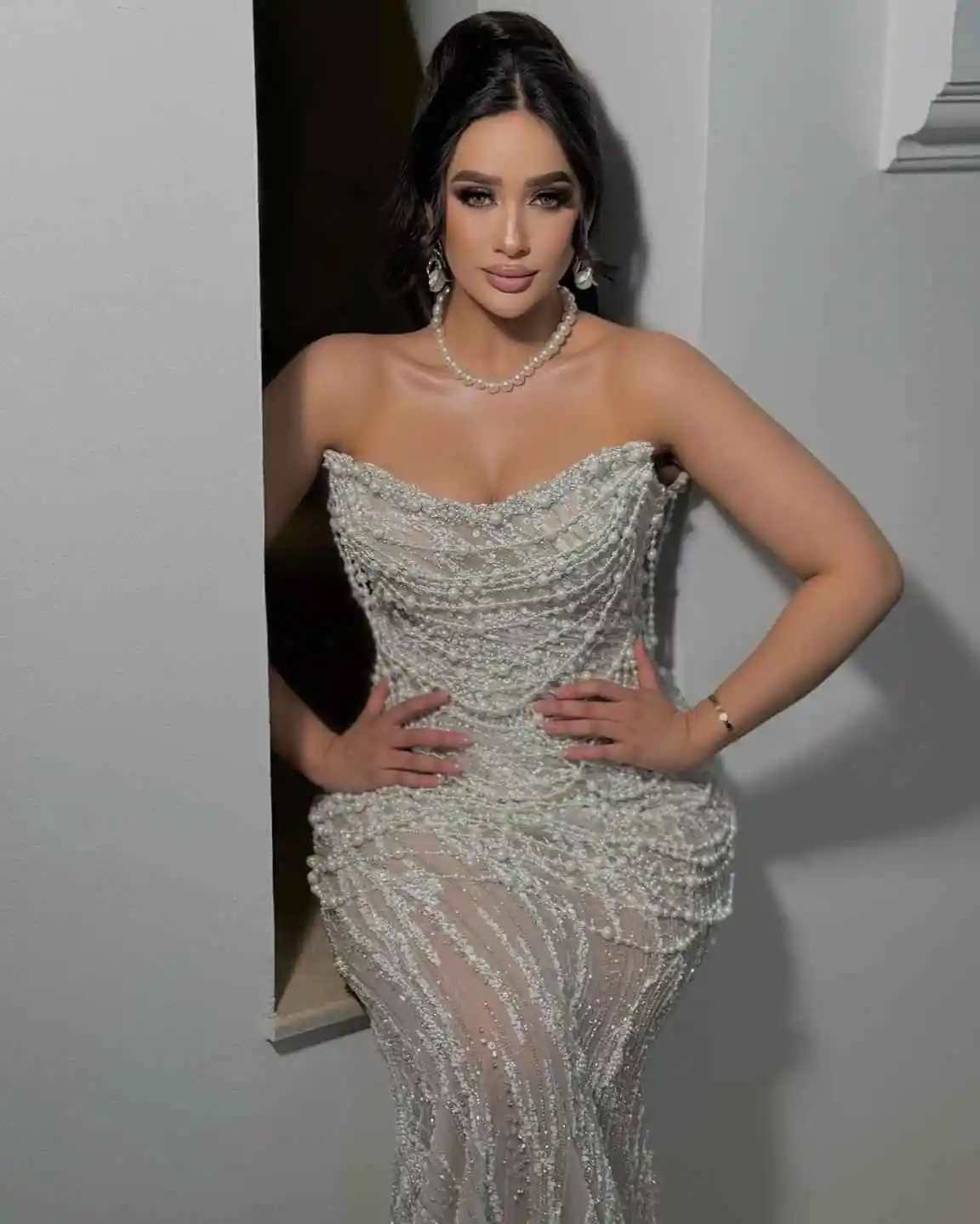 Splendidi abiti da sposa a sirena con giacca senza spalline Perle Paillettes Abito da sposa Abito da sposa sexy lungo fino al pavimento Personalizzato