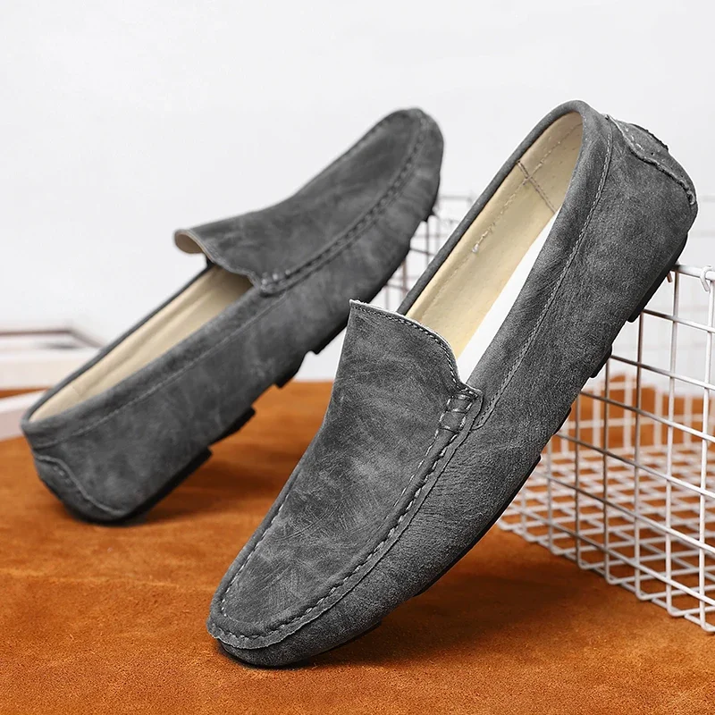 Fashion Men Suede Leather Moccasins Light Men England Wedding Shoes Grey Youth Driving Shoes Casual Loafers