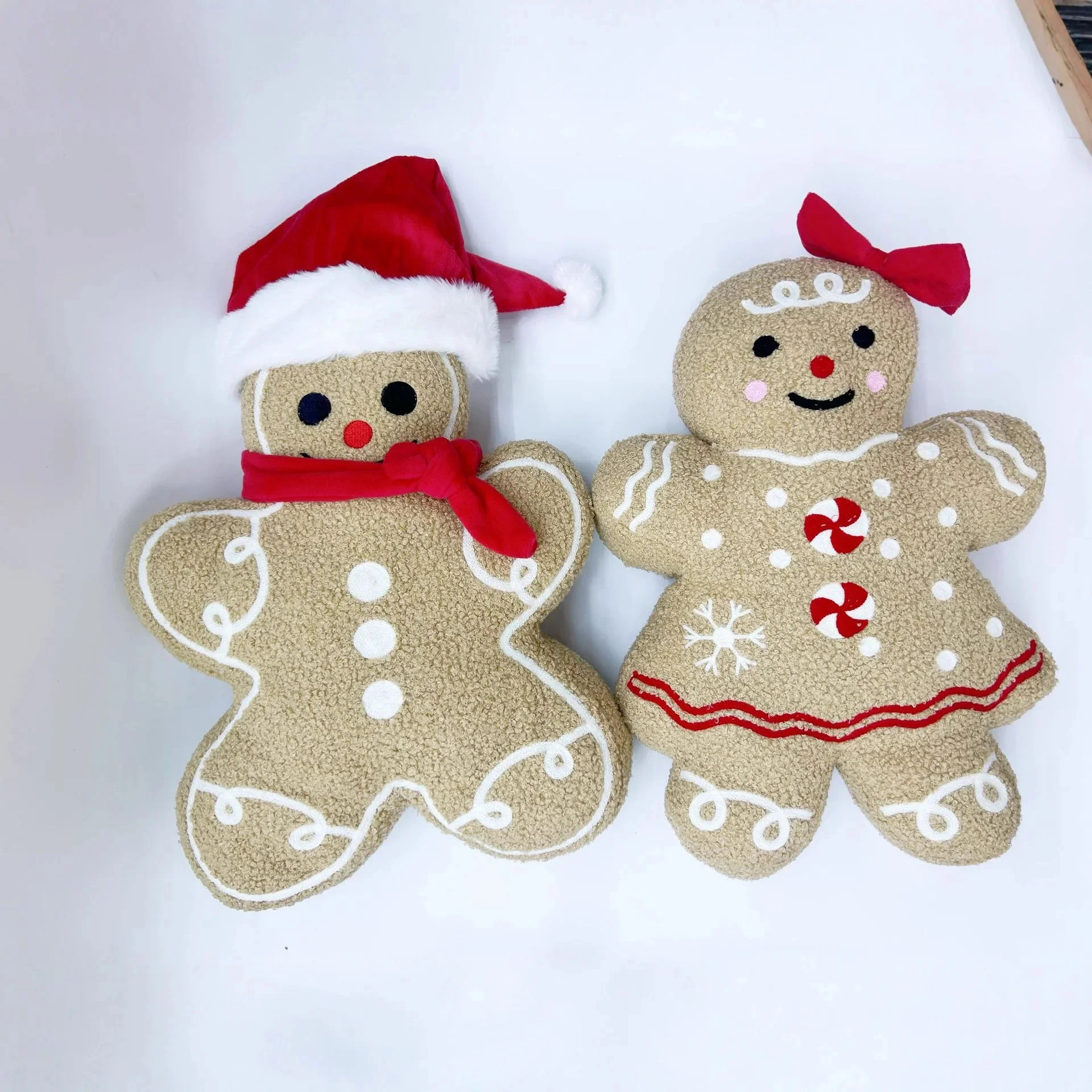 الزنجبيل صبي وفتاة عيد الميلاد وسادة وسادة قطيفة للأطفال والأسرة مريحة عطلة غرفة المعيشة المنزلي ديكور للطاولات #2