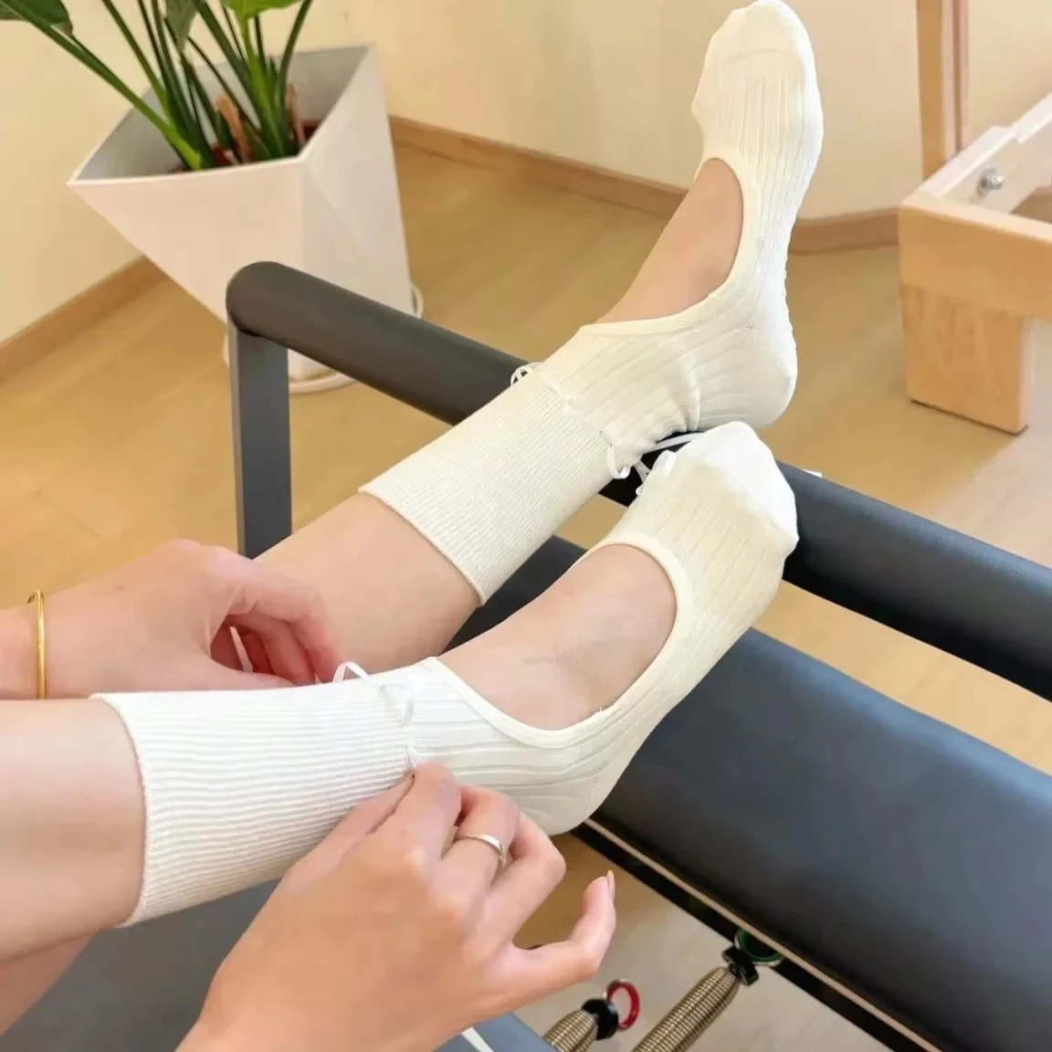 New Cotton Yoga Socks with Rub - Pilates Yoga Hose 评论和价格
