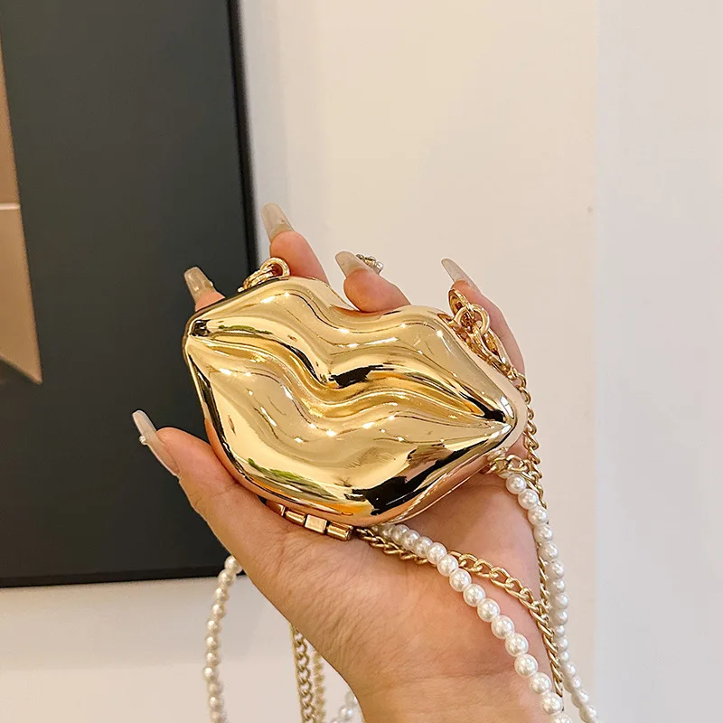 

2025 New! Fashion Popular Women's Mini Metal Lip-Shaped Bag - Glossy Earphone & Lipstick Messenger