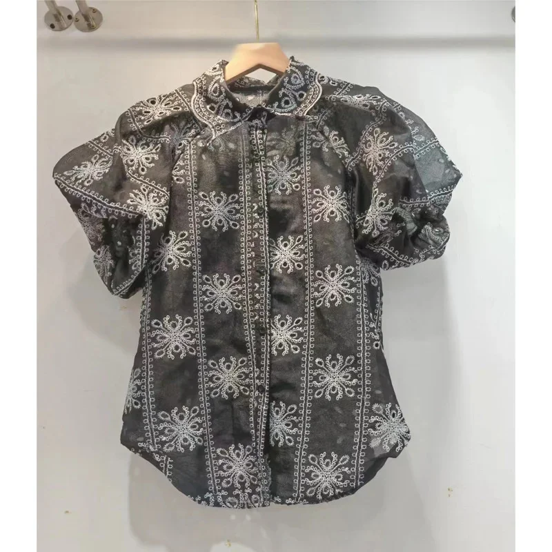 Camisa de diseño ahuecado para mujer, camisas de manga corta con burbujas bordadas a la moda, blusa versátil de nicho para verano, 2024