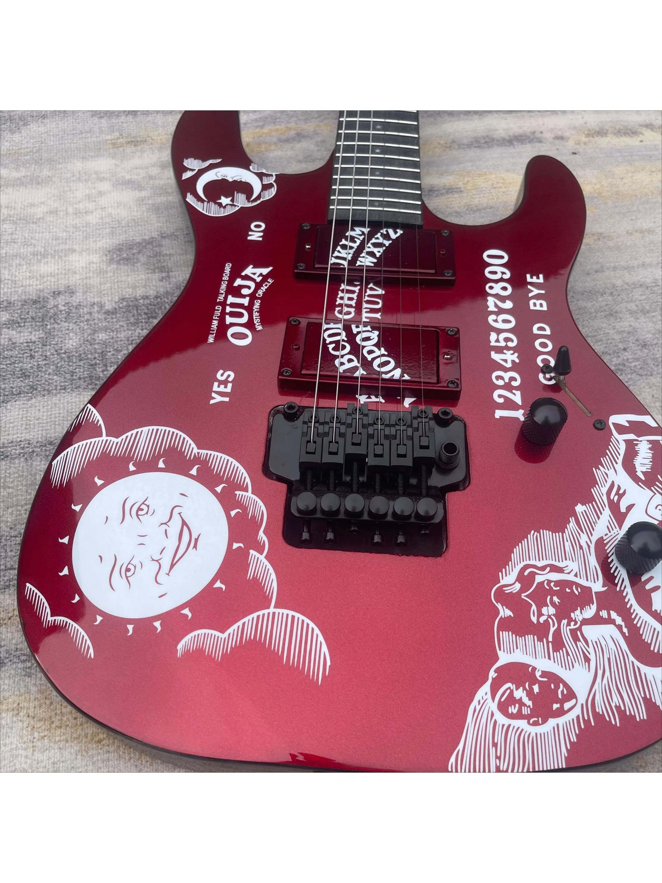 Hochwertige Metallic-Rot Bedruckte STSS E-Gitarre mit Doppeltonabnehmern und Doppel-Locking-Tremolo, Metall-Rock-Gitarre, Lieferung Inbegriffen