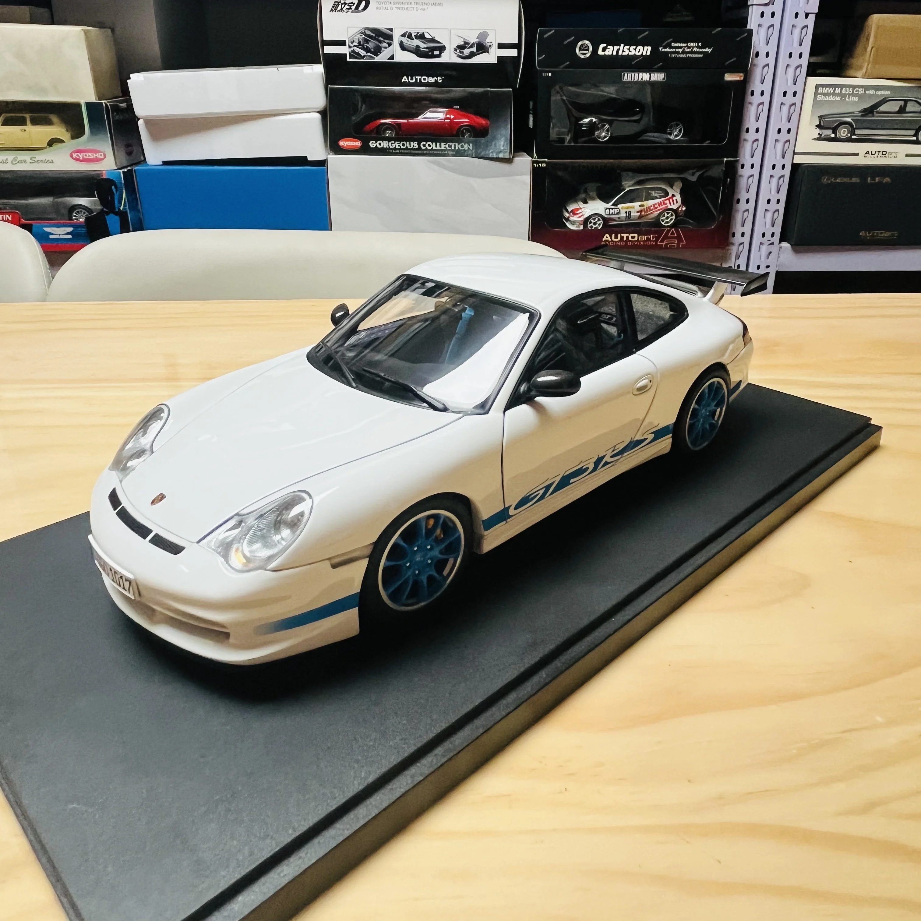 

Autoart 1:18 996 GT3RS Белый Синий Моделирование Ограниченная серия Все открытые металлические статические модели автомобиля из сплава Игрушка в подарок