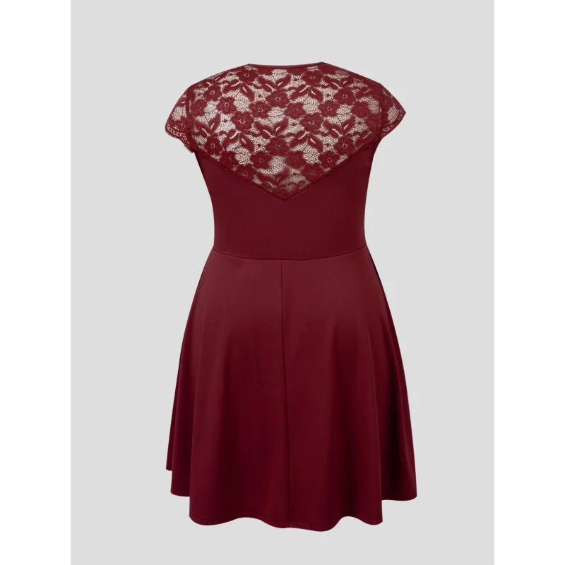 Plus-Size-Midikleid für Damen, Spitze, kurze Ärmel, Ausschnitt vorne, A-Linien-Schnitt, hohe Taille, ausgestelltes Kleid, elegantes Party- und Abendkleid. – Detail 7