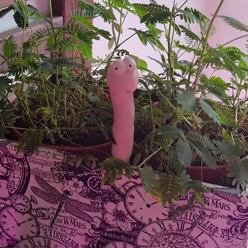Drink Me Worm Resin Garden Ornament Weatherproof Halloween Indoor Outdoor Plant Decor