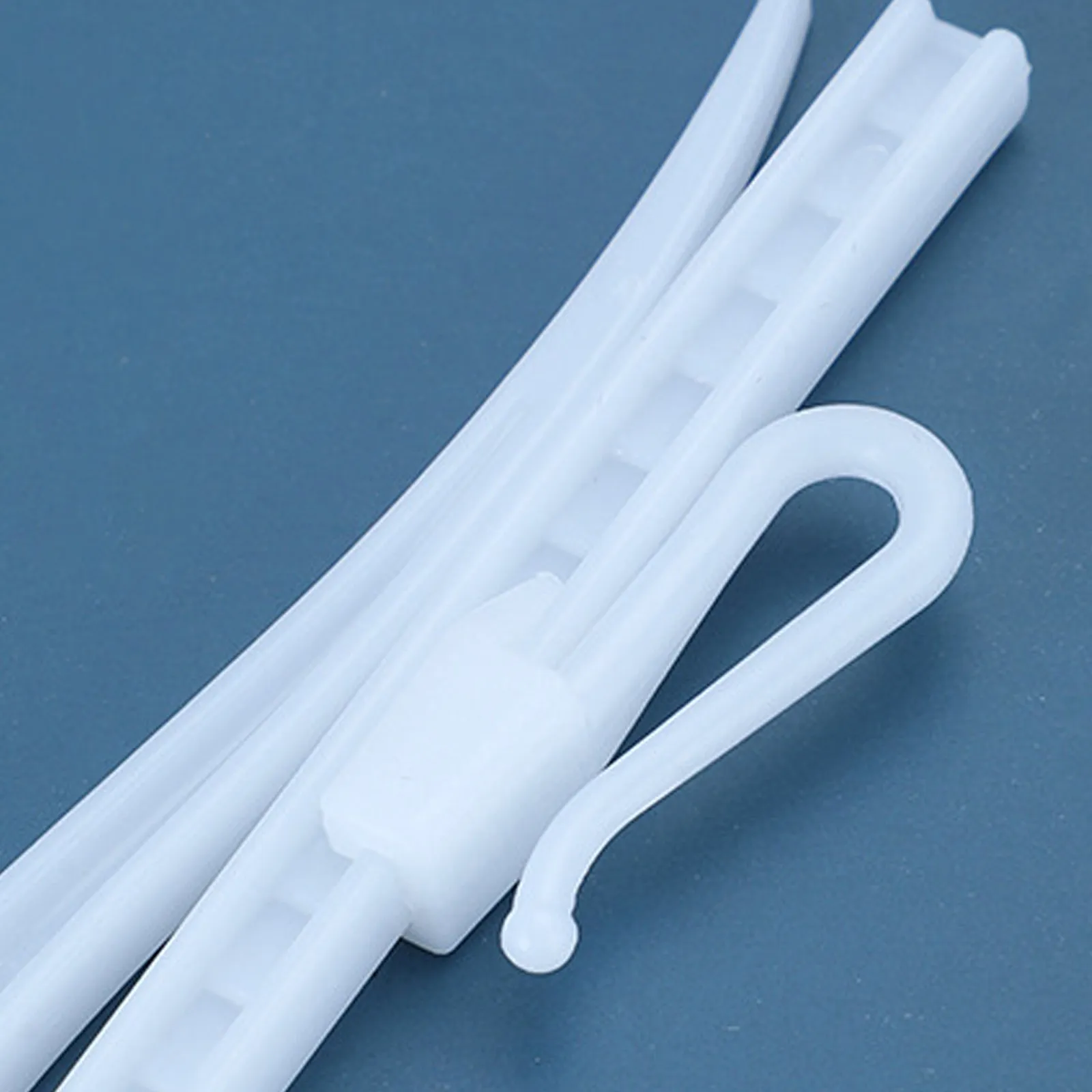 100Pcs Premium Plastic Adjustable Curtain Hooks Easy Install Secure Grip Non Smooth Drapery Hooks for Window Door