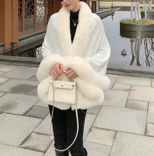 

Elegant Noblewoman Faux Fur Shawl Imitation Otter Rabbit Fur Collar Shawl Cape Plus Size Women's Knitted Cardigan Loose Jacket