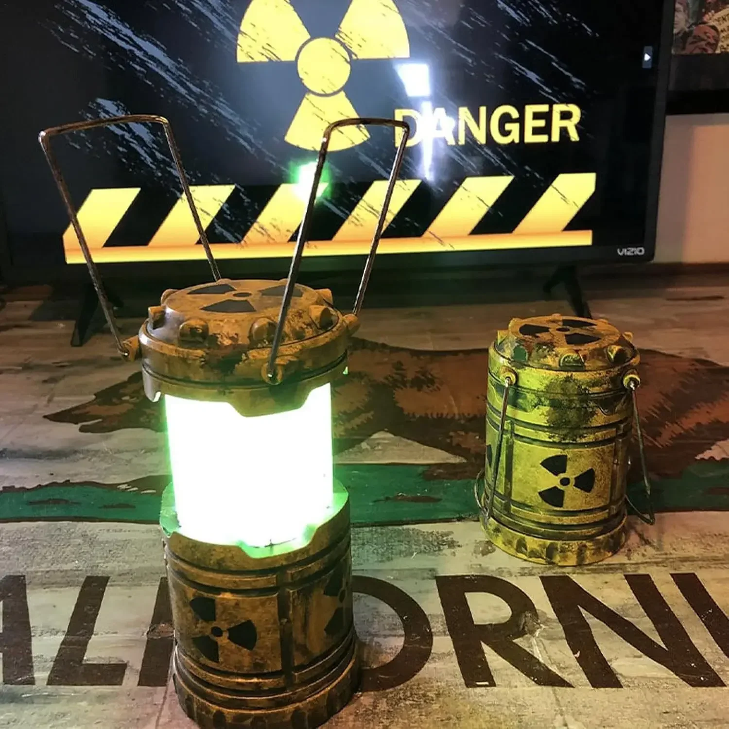 Portable Mini Nuclear Reactor Simulation Lamp Handheld Push Button Light for Camping Emergency Survival Cool Novelty Gift
