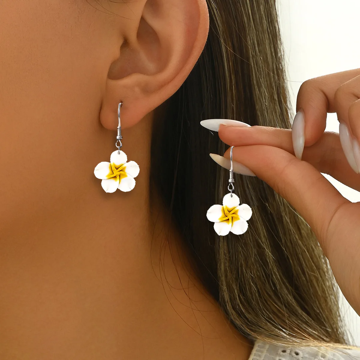 

Vacation-Inspired Acrylic Artificial Flower Earrings Women's Fashionable Trendy Accessories Unique Creative Earrings