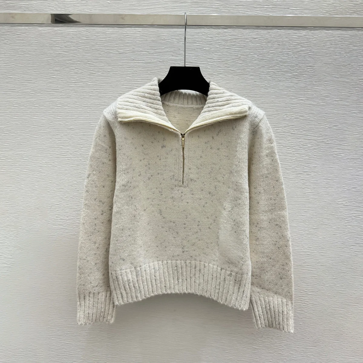 2026 High Quality Women's Knitted Sweater with Mixed Yarn and Half Zipper Collar26816146
