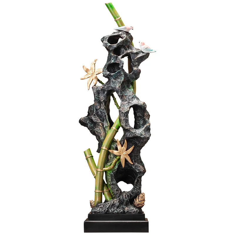 LTT has come and gone, with high and large ornaments, new Chinese-style entrance landscaping, screen TV cabinet decoration