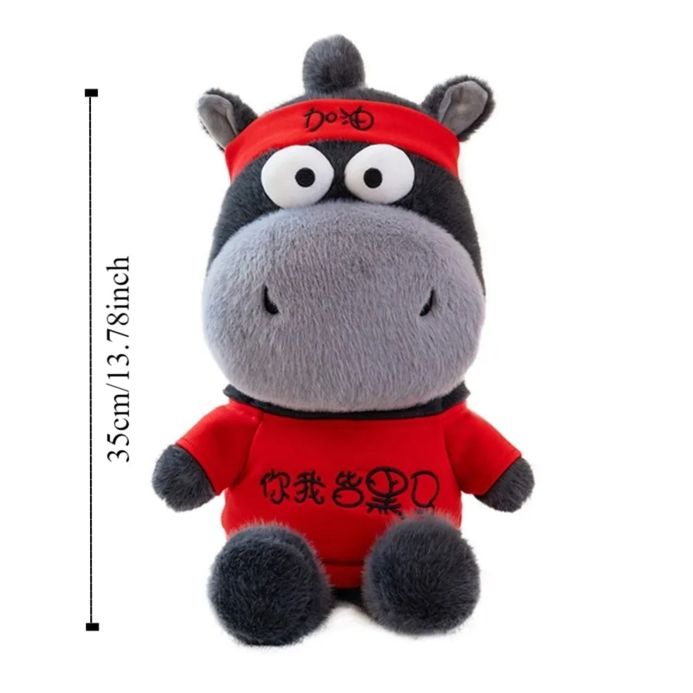 Knuffeldier mascotte zwart paard schattig creatief gelukspaard Kawaii geluk dierenriem pony beeldje feestelijk decor