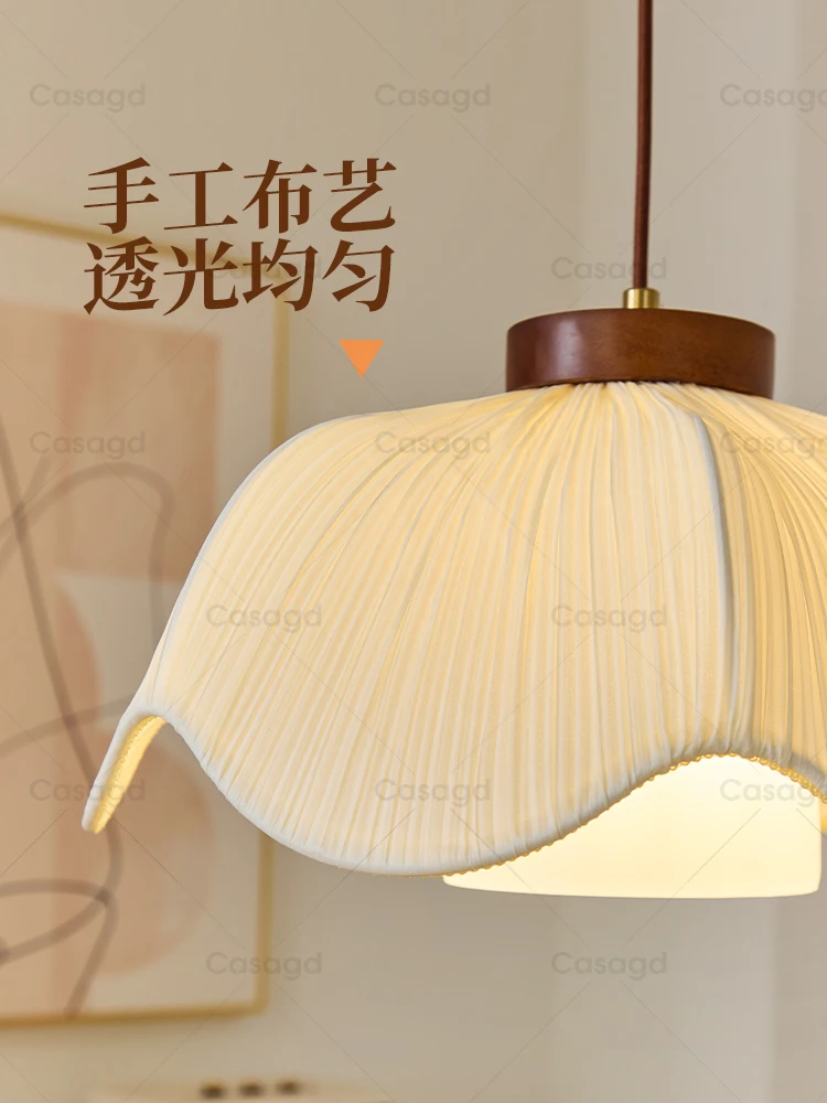 ثريا مطعم كريمي فرنسي من القرون الوسطى طراز وابي سابي قماش مطوي عتيق لغرفة النوم مصباح ظل على شكل زهرة للدراسة #3