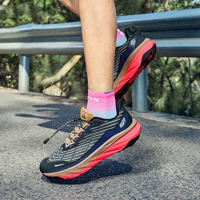 

Hot new wear-resistant, breathable, lightweight and high-quality hiking shoes Mountaineering shoes Outdoor hiking shoes Very goo