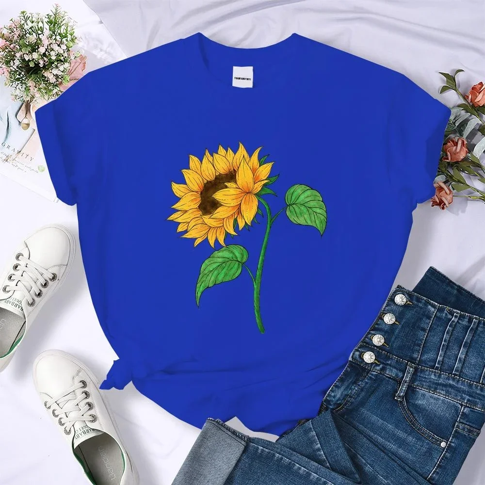 Round Neck T Shirt Summer Fashion New Cute Chrysanthemum Pattern Shirt Women's Summer Outdoor Personalized Casual Top