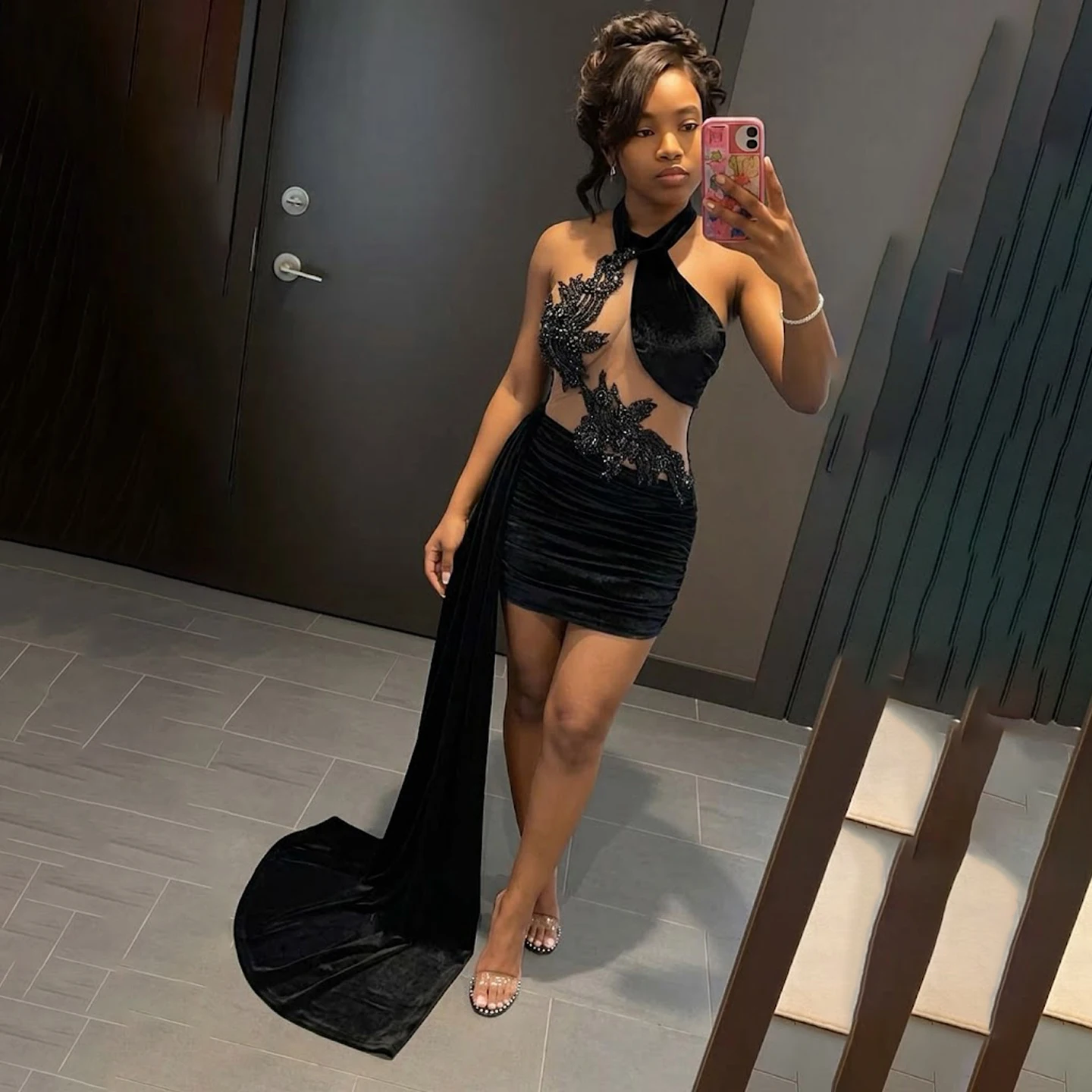 Radia May Customized Sexy Short Black Prom Dresses Halter Appliques Beaded Sideskirt Formal Party Gowns BP078