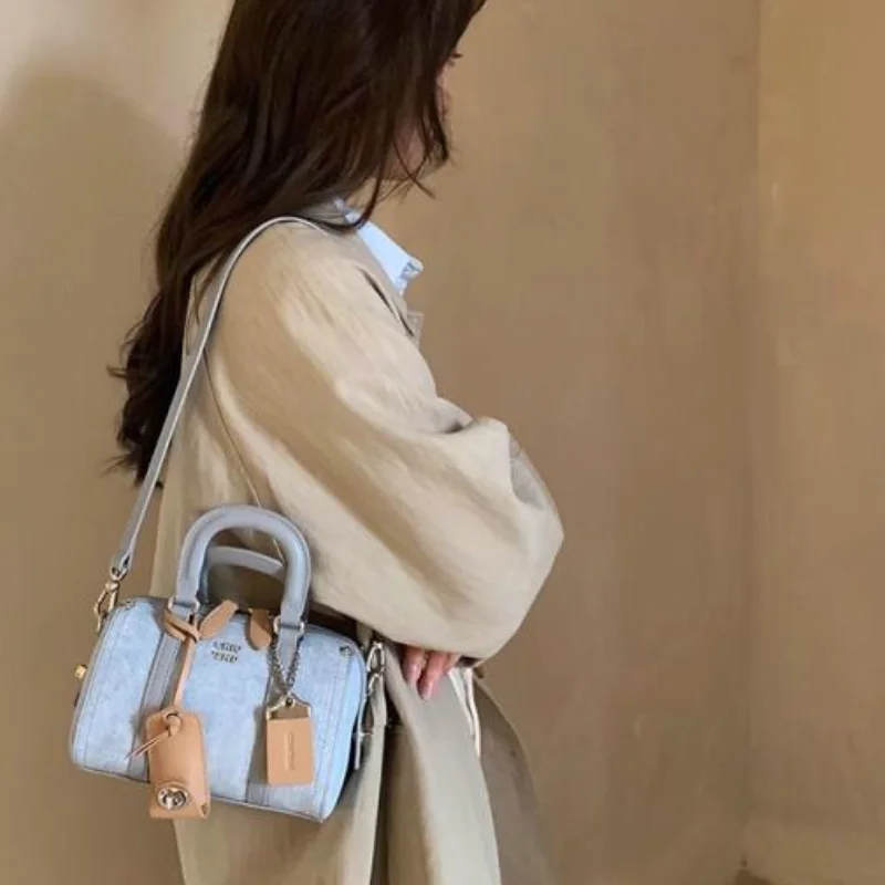 Women's Bags Handheld Bags Fashion Shoulder Bags New Canvas Denim Bag Girl Trend Leisure Versatile Square Bags Crossbody Bags