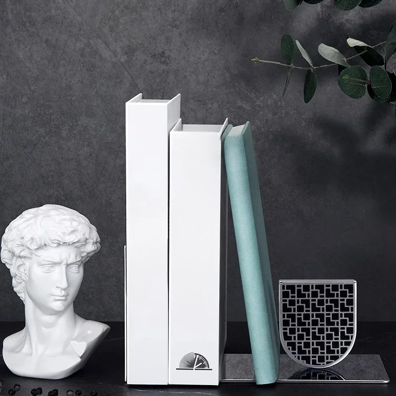 Light luxury new Chinese creative book relies on handicrafts ornaments model room simple book baffle bookshelf