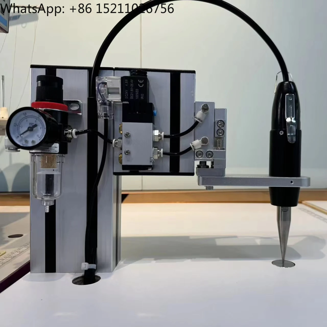 

New Model Hz- 35K-Q Underwear Apparel Ultrasonic Spot Welding Machine Complete Set With Working Table