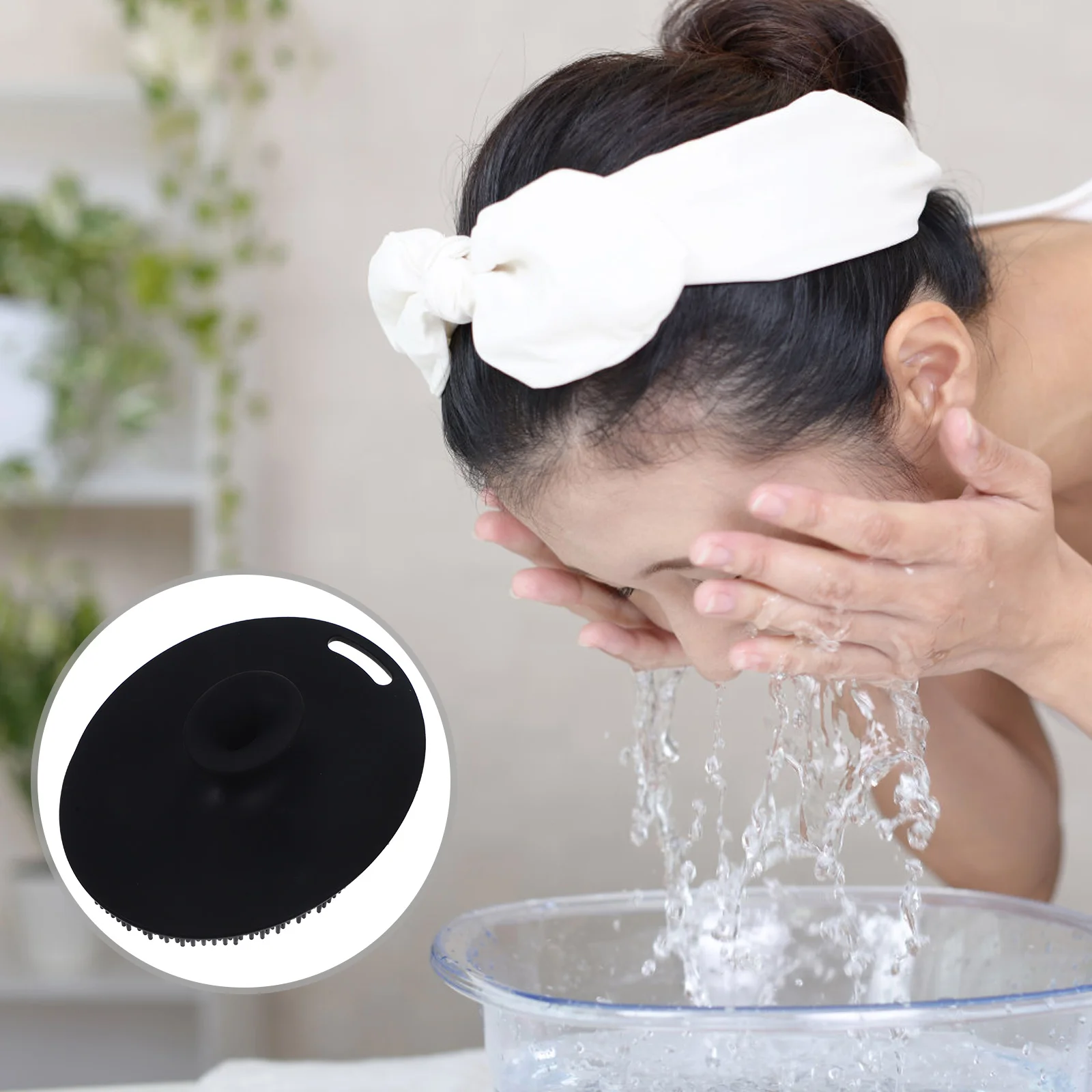 

Silicone Facial Cleaning Brush Black Deep Cleansing Exfoliating Scrubber Soft Brush Head Removing Dead Skin Body Cleansing Tool