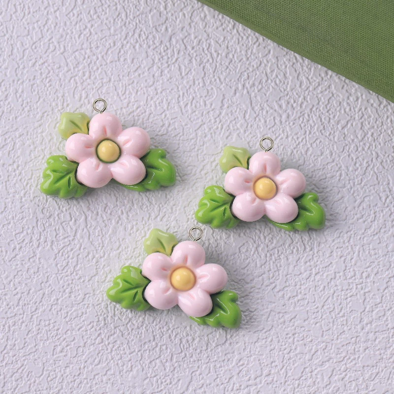 10Pcs Kawaii Rabbit Strawberry House Resin Charms Lovely Cartoon Animals Pendants for Earrings Keychains DIY Jewelry Make