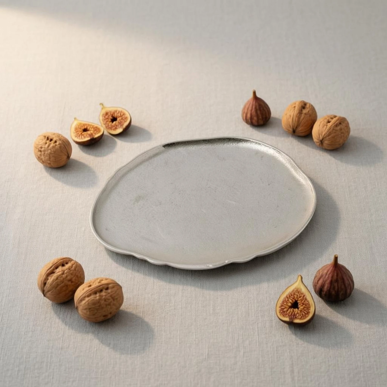 plateau-en-aluminium-poli-finition-brillante-plateau-a-fruits-vaisselle-de-service-profil-bas-facile-a-nettoyer