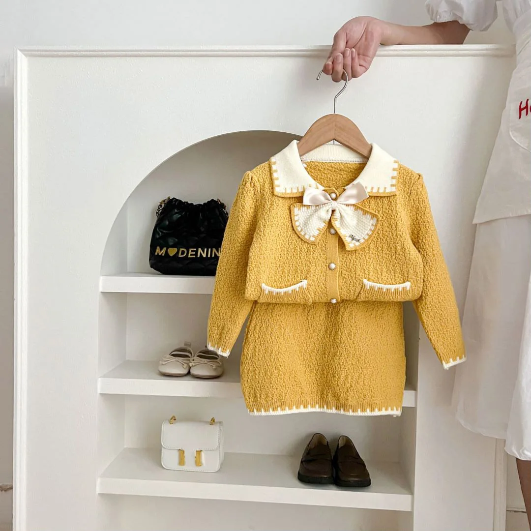 Girls' Sweater Set Autumn/Winter New Style Sweet Bow Coat+Half Skirt Children's Knitted Temperament Cardigan Sets