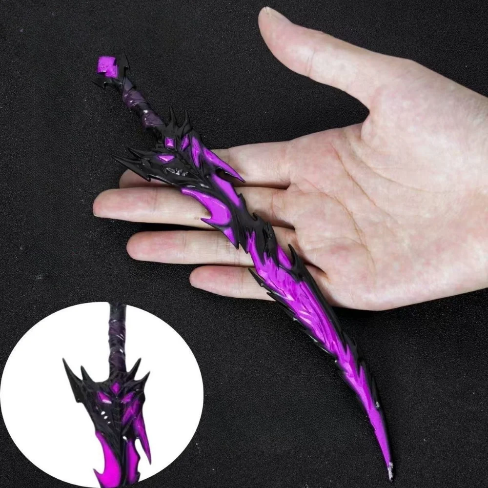 سكين زخرفي بشفرة شوكة الذيل، تمثال أنيمي قابل للجمع، زخارف سطح المكتب لغرفة الألعاب، آمنة وغير شحذ #1