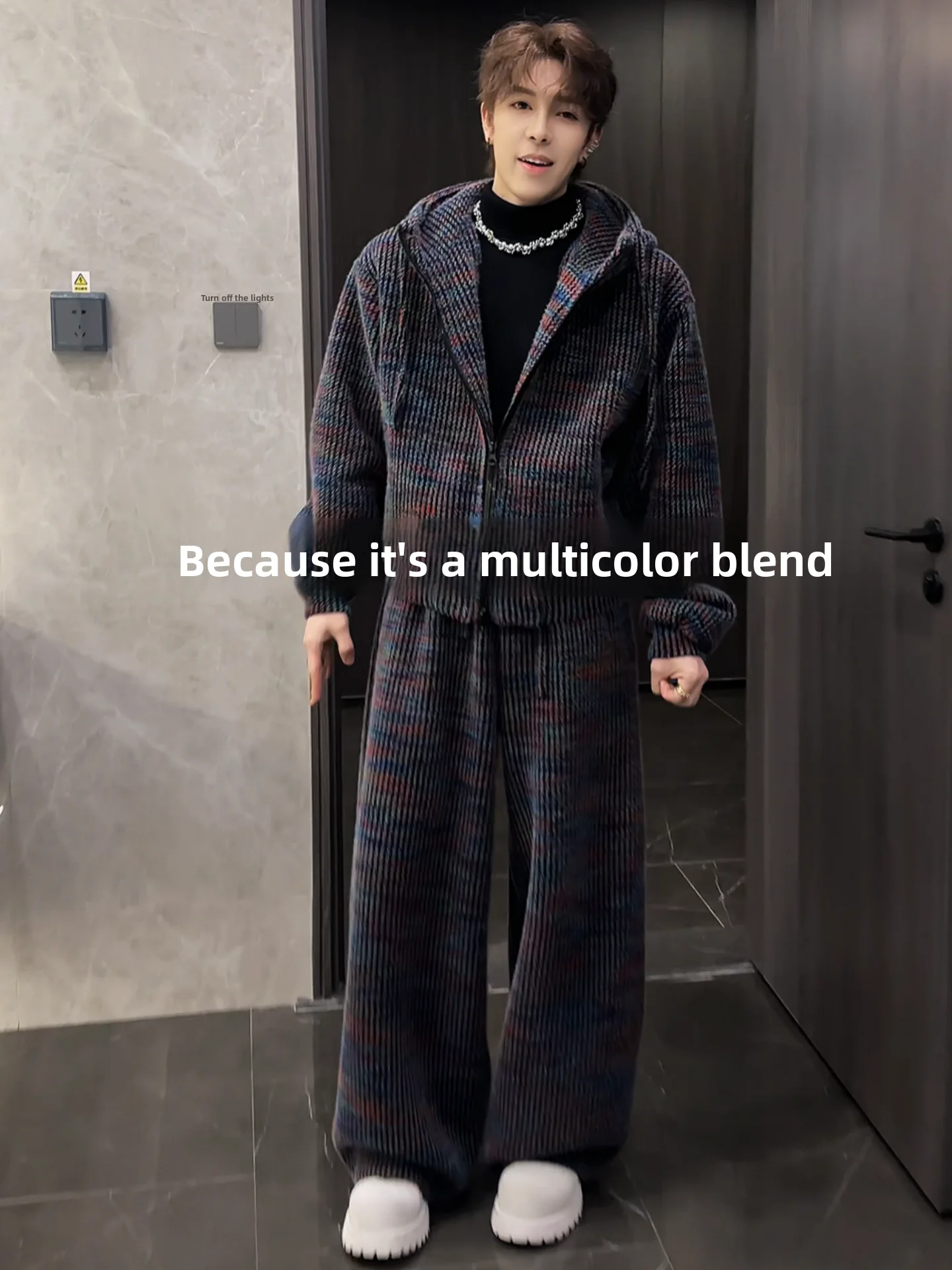 

Мужской зимний теплый комплект: вязаная шапка с меховой подкладкой, толстовка и повседневные брюки, дизайн с цветовыми блоками, модный американский стиль